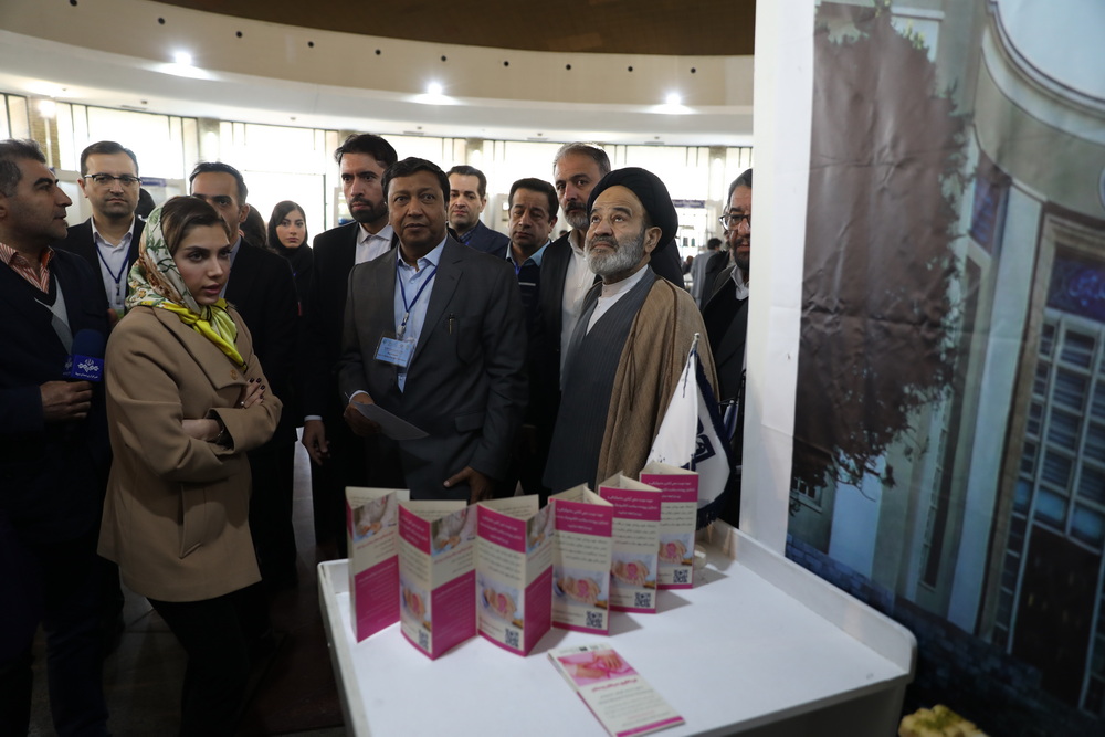 Exposition de la coopération scientifique et technologique tenue lors de la quatrième Assemblée générale de CINVU par les efforts de l'ISMI